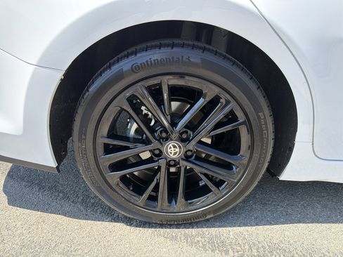 Used 2025 Toyota Camry SE FWD image 17