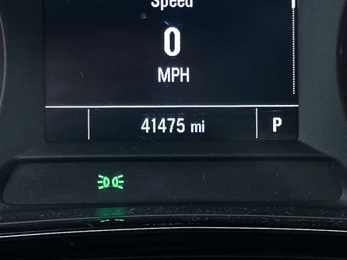 Used 2024 Chevrolet Trax RS w/ Driver Confidence Package image 27