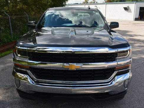 Used 2018 Chevrolet Silverado 1500 LT w/ All Star Edition AWD/4WD image 2