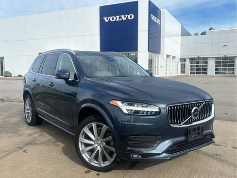 Used 2023 Volvo XC90 B5 Core w/ Protection Package Premier AWD/4WD image 2