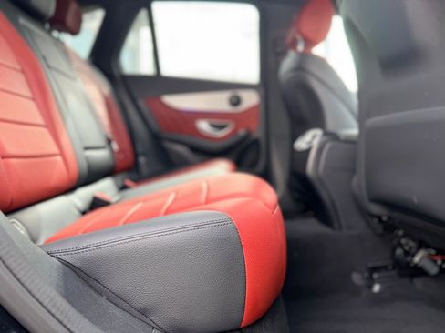 Used 2022 Mercedes-Benz GLC 300 4MATIC image 19