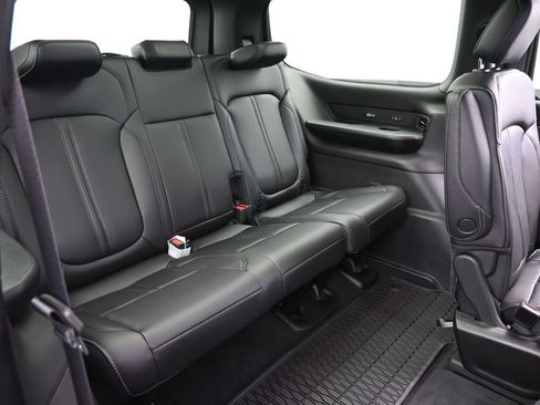 New 2026 Jeep Grand Wagoneer 4WD image 21