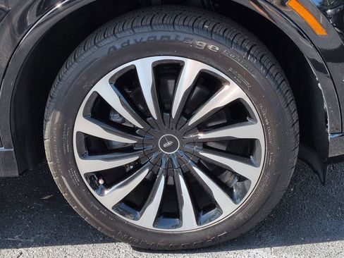 Used 2023 Lincoln Aviator Black Label Grand Touring w/ Class IV Trailer Tow Package AWD/4WD image 11