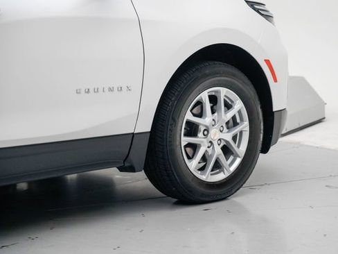 Used 2024 Chevrolet Equinox LT AWD/4WD image 8