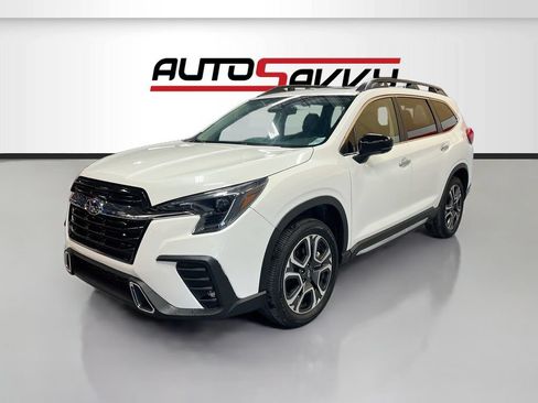 Used 2025 Subaru Ascent Touring AWD/4WD image 3
