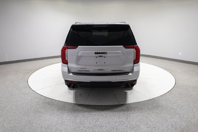 Used 2023 GMC Yukon XL Denali w/ Denali Reserve Package AWD/4WD image 33