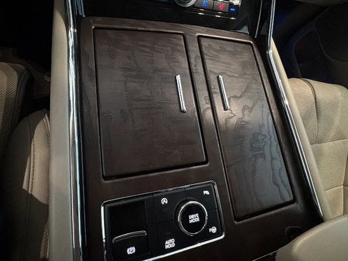 Used 2019 Lincoln Navigator L Reserve w/ Cargo Package AWD/4WD image 46