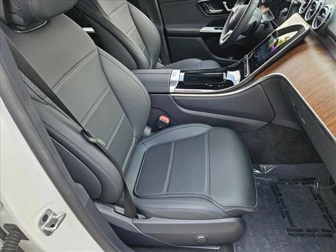 Used 2026 Mercedes-Benz GLC 300 image 19