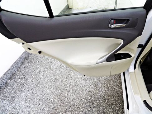 Used 2012 Lexus IS 250 RWD image 9