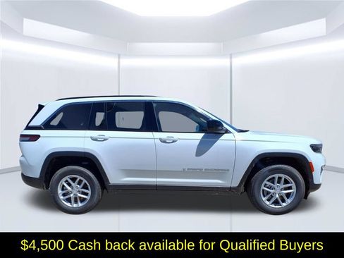 New 2026 Jeep Grand Cherokee Laredo X AWD/4WD image 2