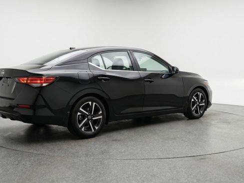Used 2025 Nissan Sentra SV FWD image 9