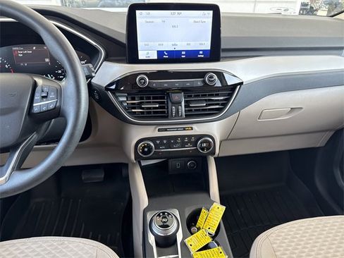 Used 2020 Ford Escape SE image 13