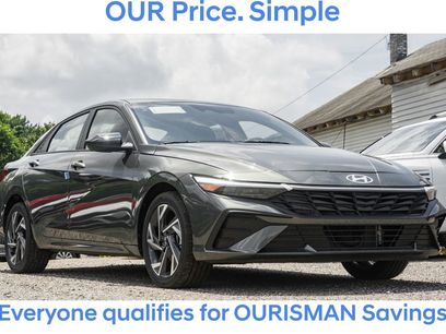 New 2025 Hyundai Elantra SEL