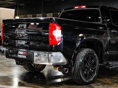 Used 2019 Toyota Tundra SR5 w/ SR5 Upgrade Package AWD/4WD image 12