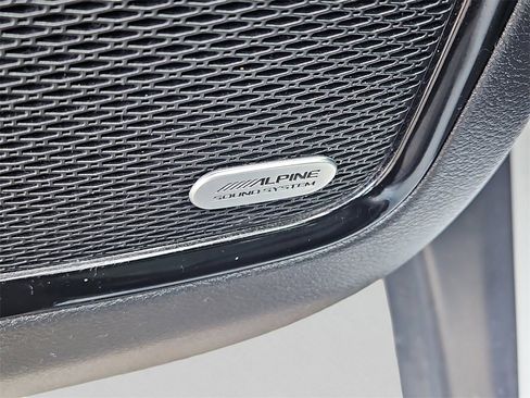 Used 2023 Jeep Compass Limited w/ Sun and Sound Group image 19