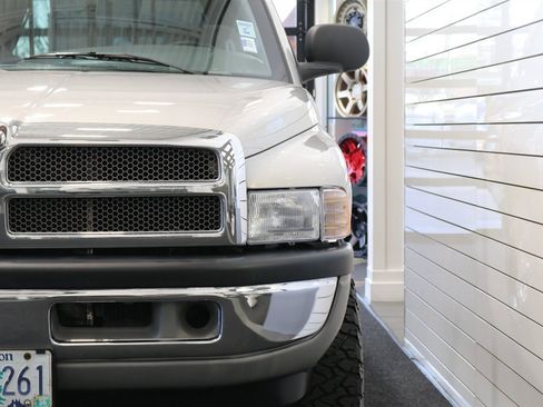 Used 1998 Dodge Ram 2500 Truck 4x4 Quad Cab image 42