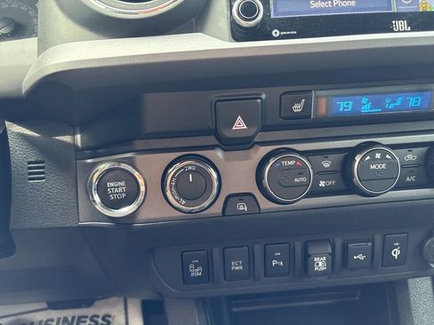 Used 2023 Toyota Tacoma TRD Sport w/ TRD Premium Sport Package AWD/4WD image 30