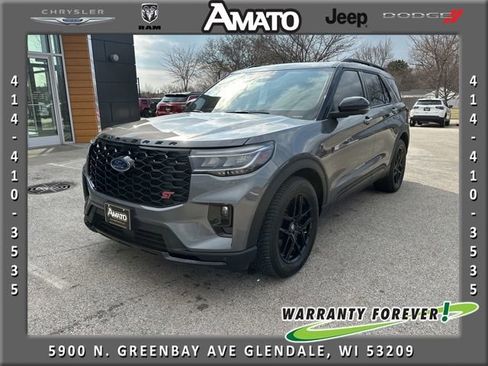 Used 2025 Ford Explorer ST AWD/4WD image 1