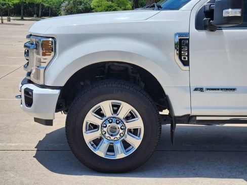 Used 2021 Ford F350 Platinum w/ FX4 Off-Road Package AWD/4WD image 9