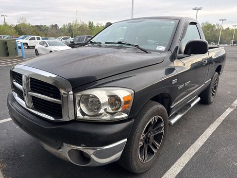 Used 2007 Dodge Ram 1500 Truck SLT image 2