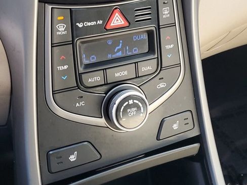 Used 2016 Hyundai Elantra Limited w/ Option Group 04 image 28