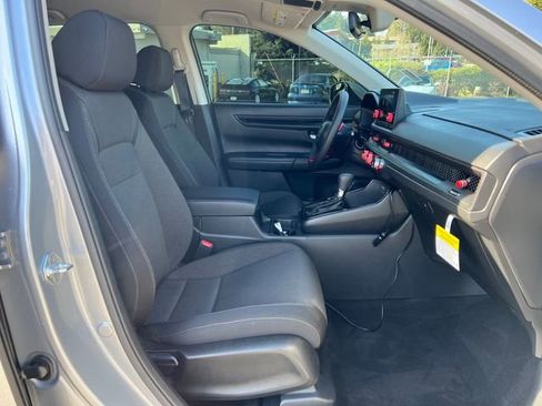 Used 2023 Honda CR-V LX image 12