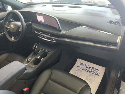 Certified 2024 Cadillac XT4 Sport image 26