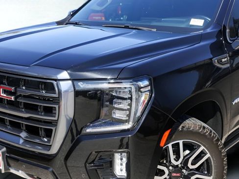 Used 2023 GMC Yukon AT4 w/ AT4 Premium Package image 3