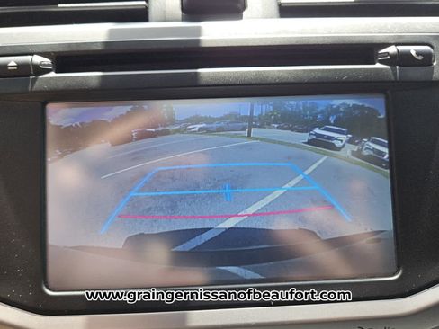 Used 2018 Toyota 4Runner Limited AWD/4WD image 9