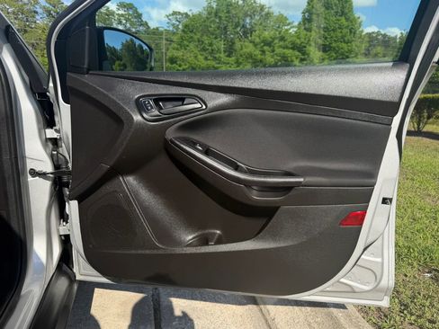 Used 2016 Ford Focus S FWD image 30