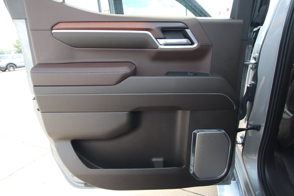 Used 2024 GMC Sierra 1500 Denali w/ Technology Package RWD image 36