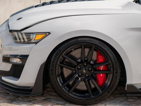 Used 2022 Ford Mustang Shelby GT500 w/ Technology Package image 42