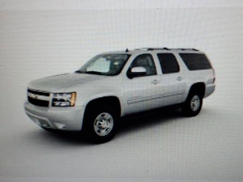 Used 2011 Chevrolet Suburban LTZ image 1