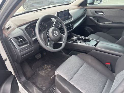 Used 2023 Nissan Rogue SV FWD image 9