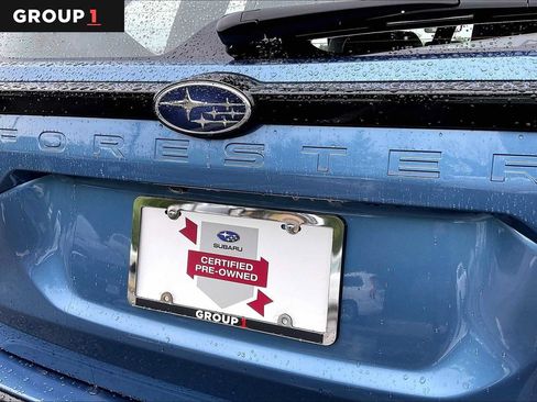 Used 2025 Subaru Forester AWD/4WD image 10