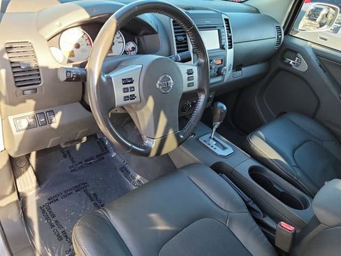 Used 2021 Nissan Frontier PRO-4X w/ Pro-4x Utility Package image 18