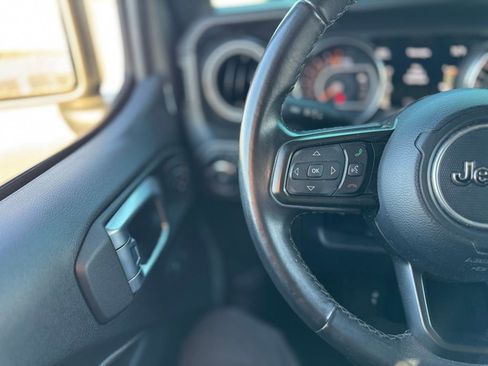 Used 2022 Jeep Wrangler Unlimited Sport image 7