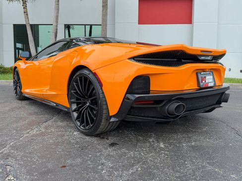 Used 2021 McLaren GT RWD image 16