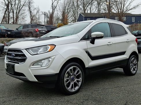 Certified 2022 Ford EcoSport Titanium image 5