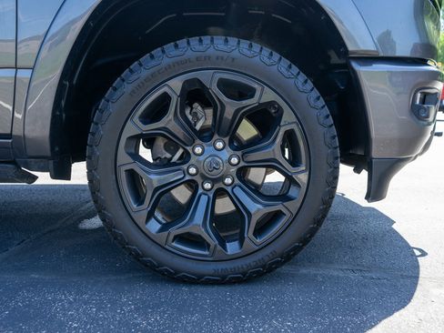 Used 2023 RAM 1500 Limited AWD/4WD image 10