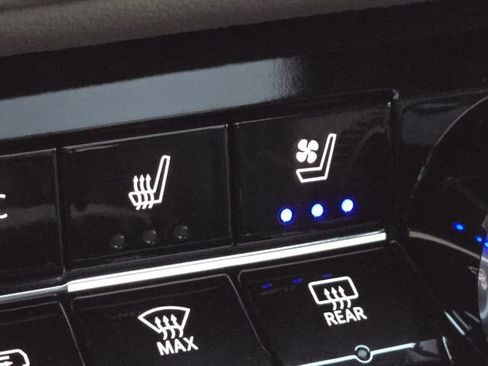 New 2026 Chevrolet Equinox ACTIV w/ Convenience Package III FWD image 9