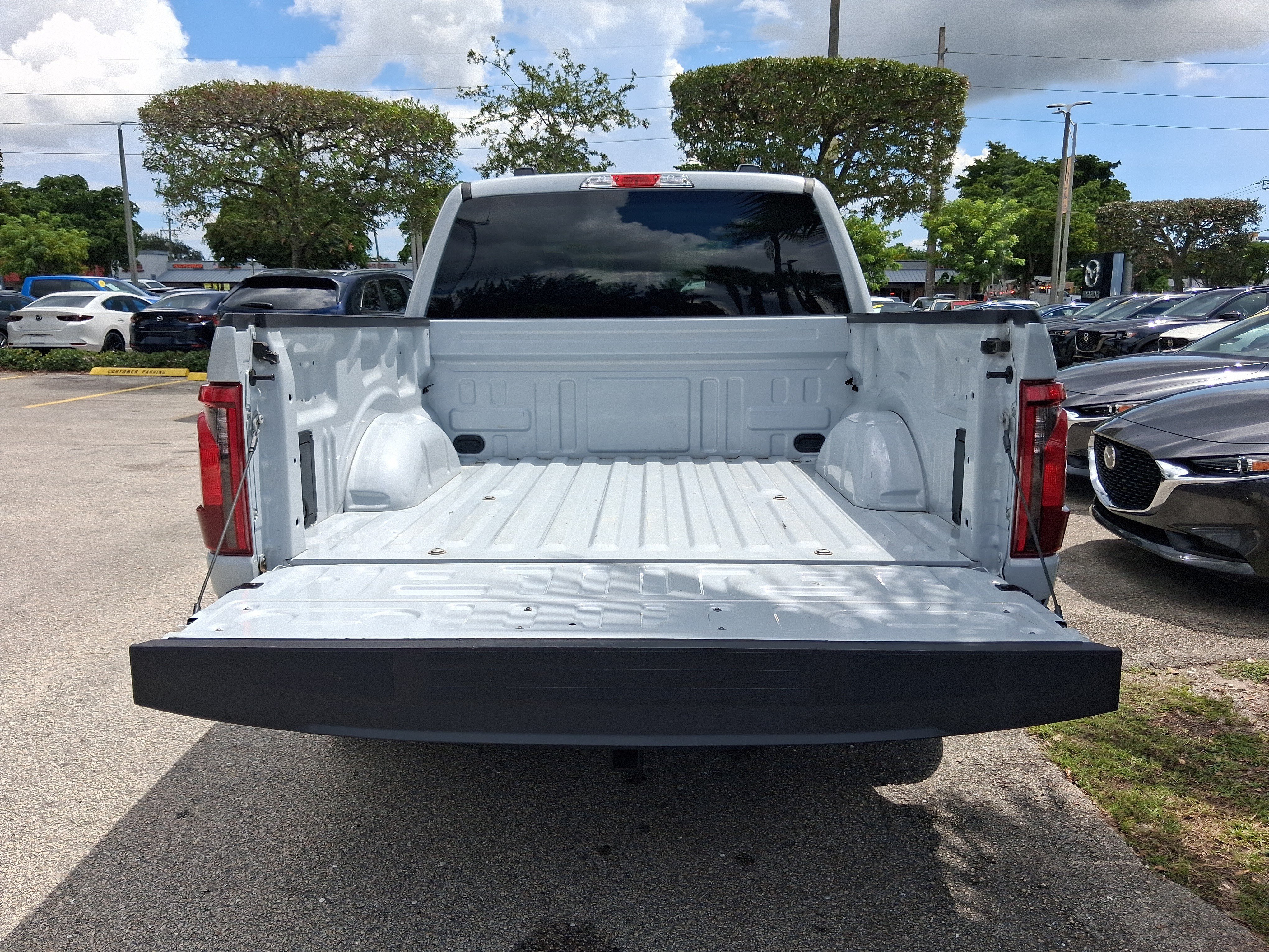 Used 2025 Ford F150 XLT w/ Equipment Group 301A Standard RWD image 5
