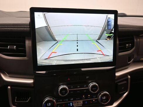 Used 2022 Ford Expedition XLT RWD image 9