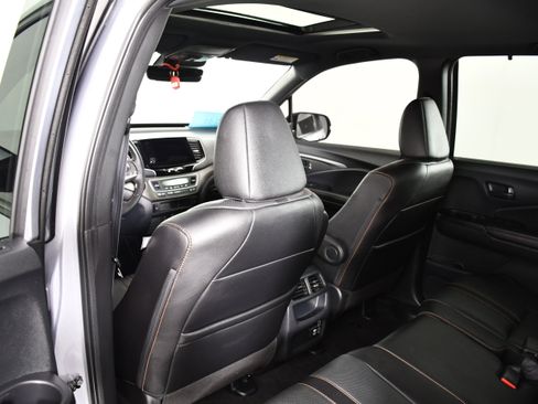 Certified 2023 Honda Passport TrailSport image 48