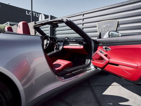 Used 2019 Porsche 911 Carrera GTS image 21