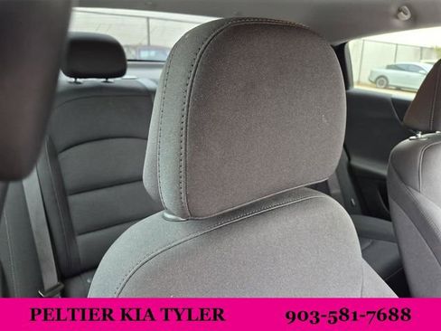 Used 2022 Chevrolet Malibu LT w/ Midnight Edition FWD image 15