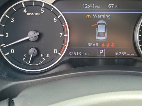 Used 2025 Nissan Altima 2.5 SV FWD image 25