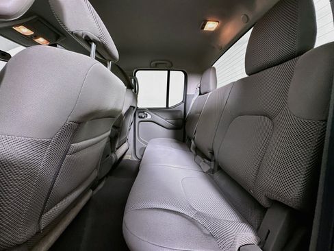 Used 2012 Nissan Frontier SV w/ SV Premium Utility Pkg RWD image 25