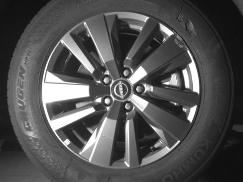 Used 2025 Nissan Pathfinder SV FWD image 16