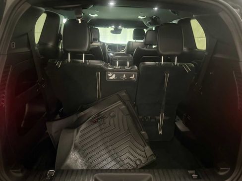 Used 2021 Chrysler Pacifica Touring-L w/ S Appearance Package image 23